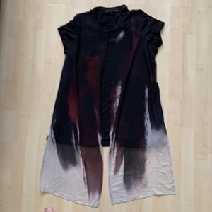 Chic Black and Burgundy Women's Tunic